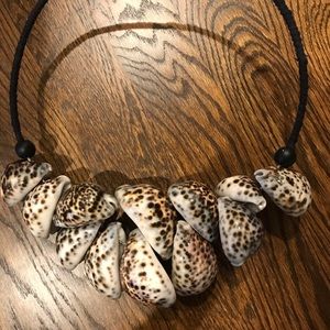 Pottery Barn Shell Necklace Decorative Object